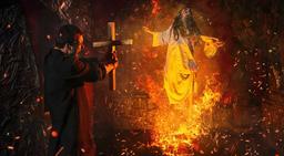 перформанс Изгнание в Москве фото 2