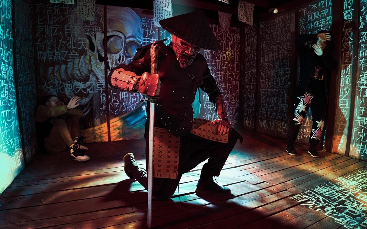 перформанс Усопшие в Москве