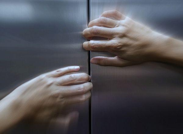 Перформанс Выхода нет в Москве